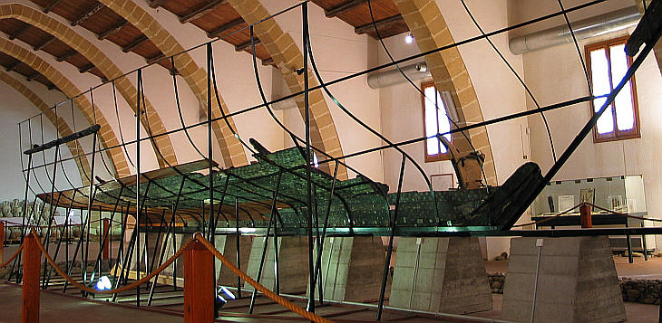Nave Fenicia esposta al Museo di Marsala